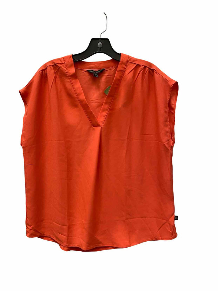 Banana Republic Size M Coral Short Sleeve Shirts