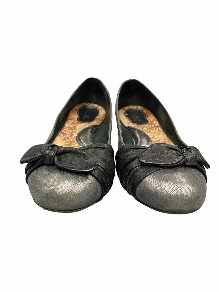 Born Shoe Size 9 Grey Metallic Leather Molly Flats