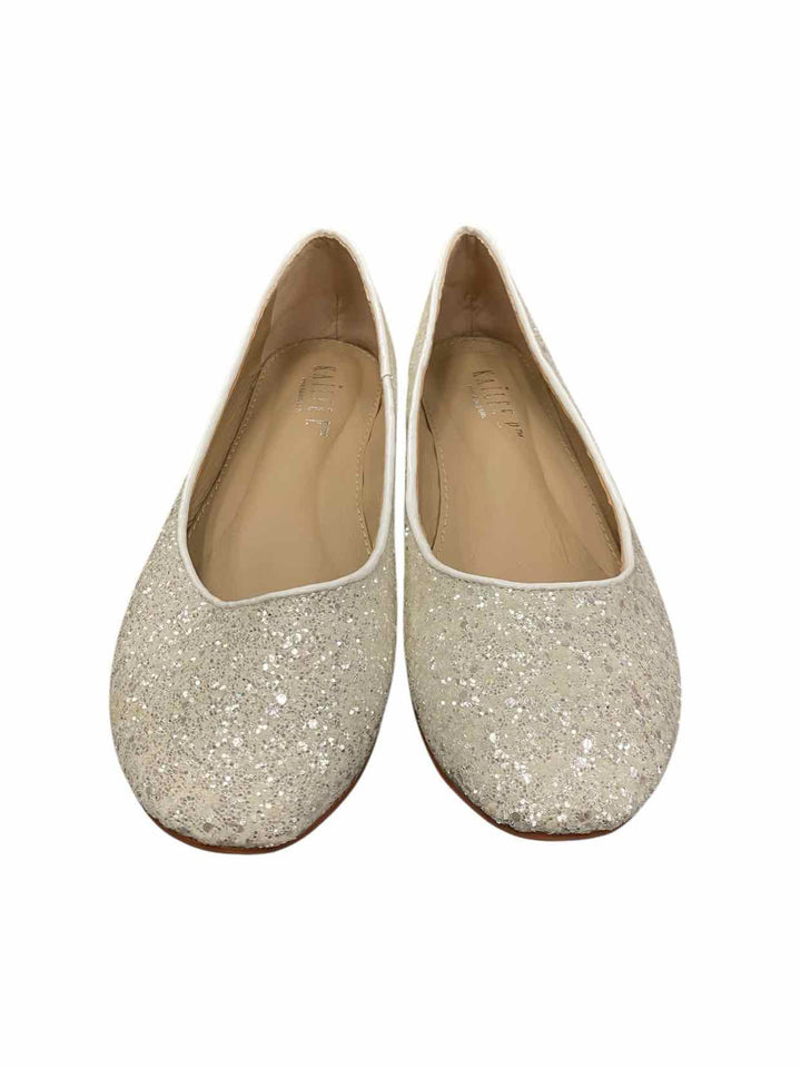 Kailee P. Shoe Size 9 White Flats