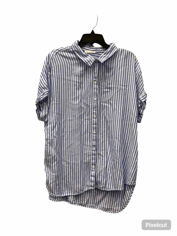 Beach LUnch Lounge Size XL Blue White Striped Long Sleeve Shirts