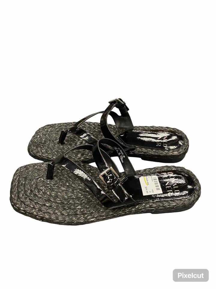 Donald Pliner Shoe Size 8 Black Heathro Sandals