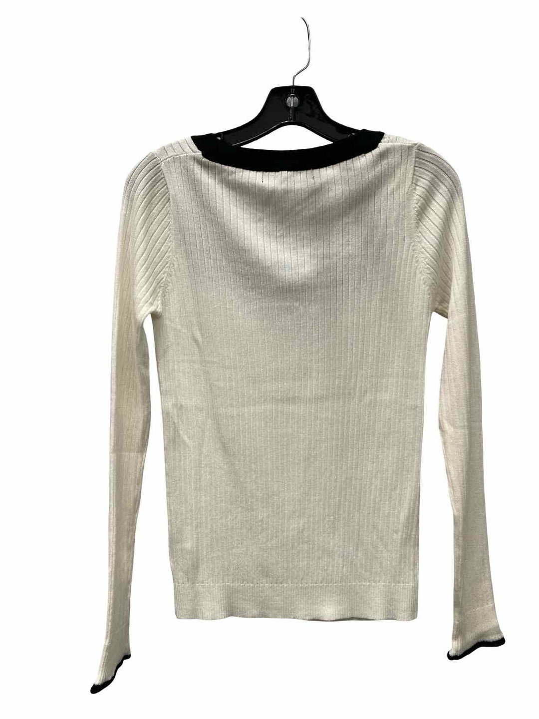 MAK Sweater Size M Cream Sweater