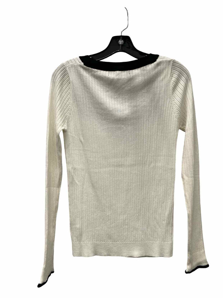MAK Sweater Size M Cream Sweater