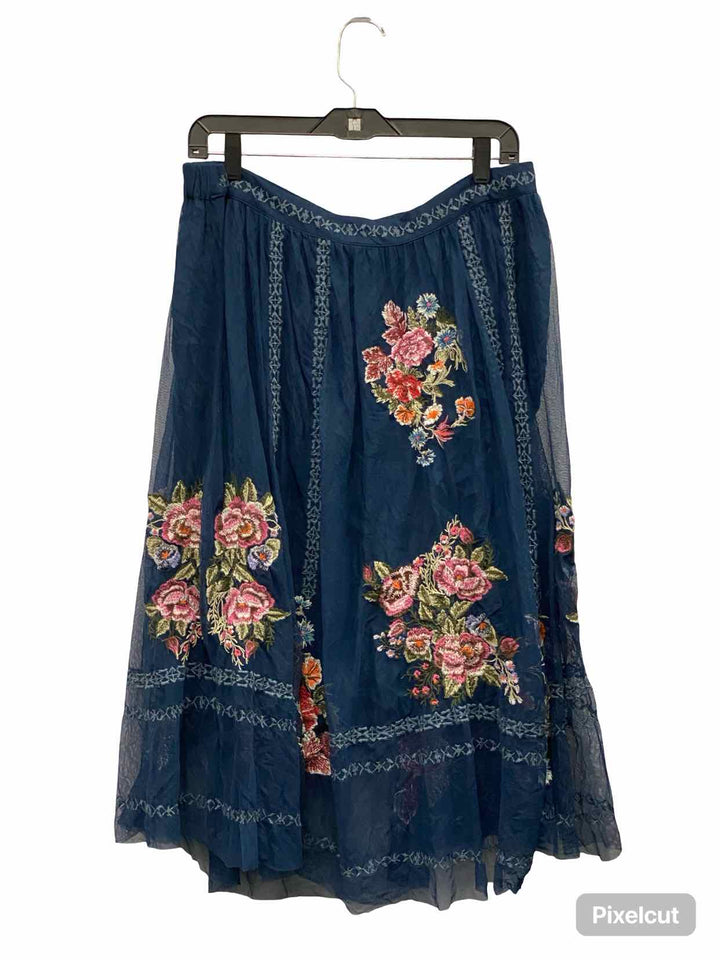 Sundance Size L Teal Embroidered Skirt