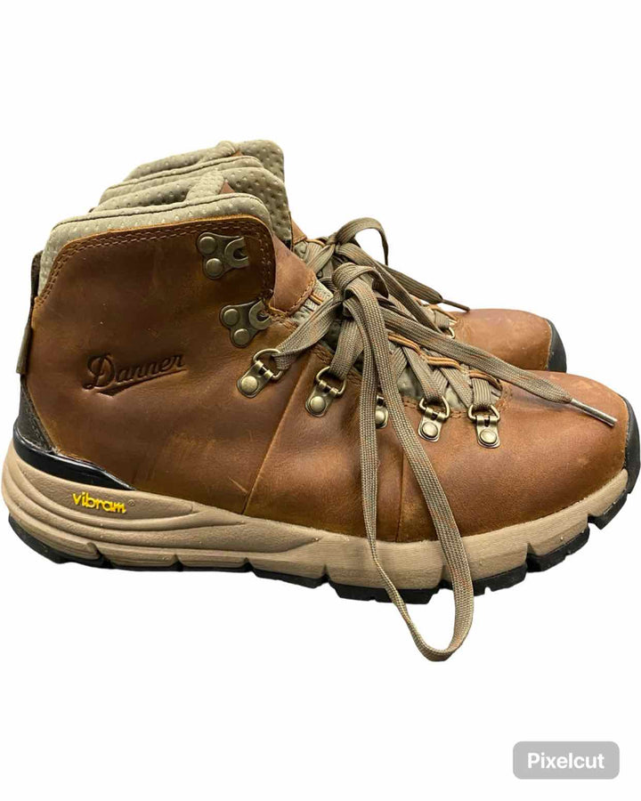 Danner Shoe Size 8 Brown Leather Mountain 600 Boots(Ankle)