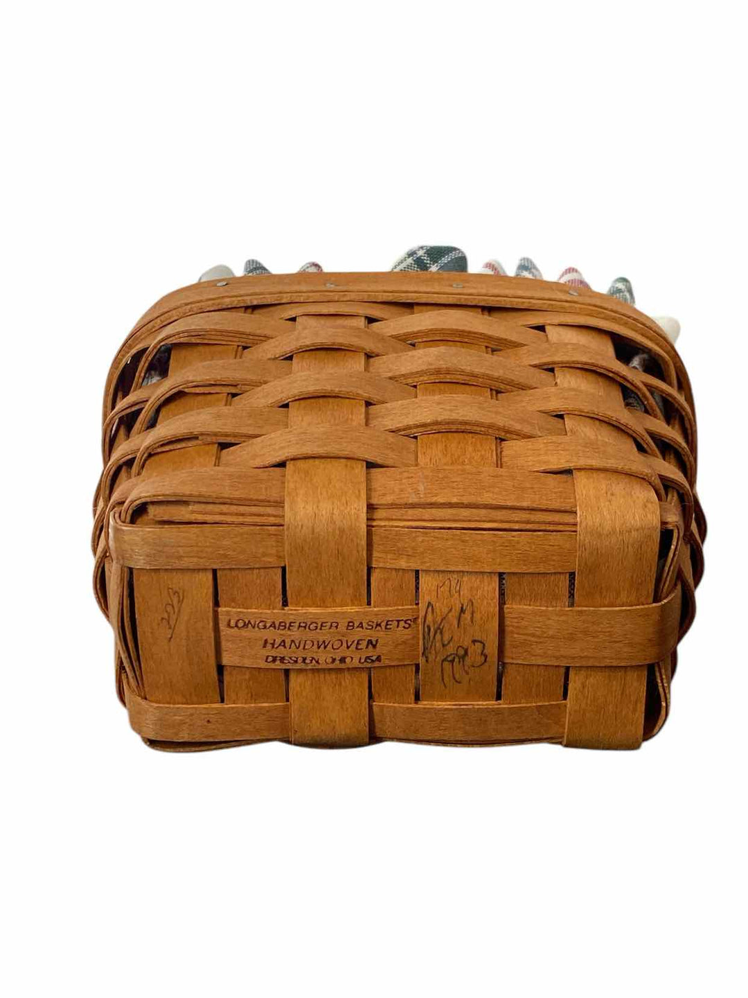 Longaberger Basket Includes Cloth & plastic liner Home Decor