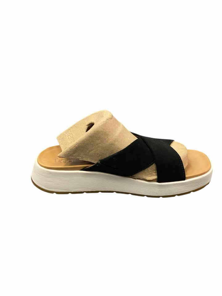 UGG Shoe Size 7 Black Tan Sandals