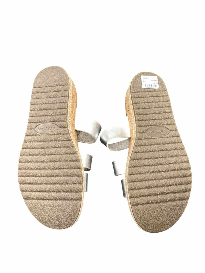 Skechers Shoe Size 8.5 Brown Silver NWT Sandals