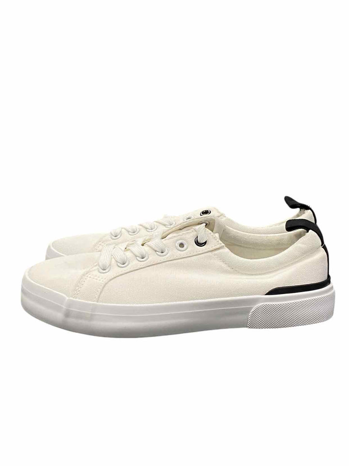 Unknown Shoe Size 7.5 White Sneakers