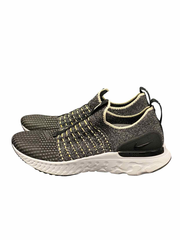 Nike Shoe Size 7.5 Black React Phantom Run Flyknit @ Sneakers