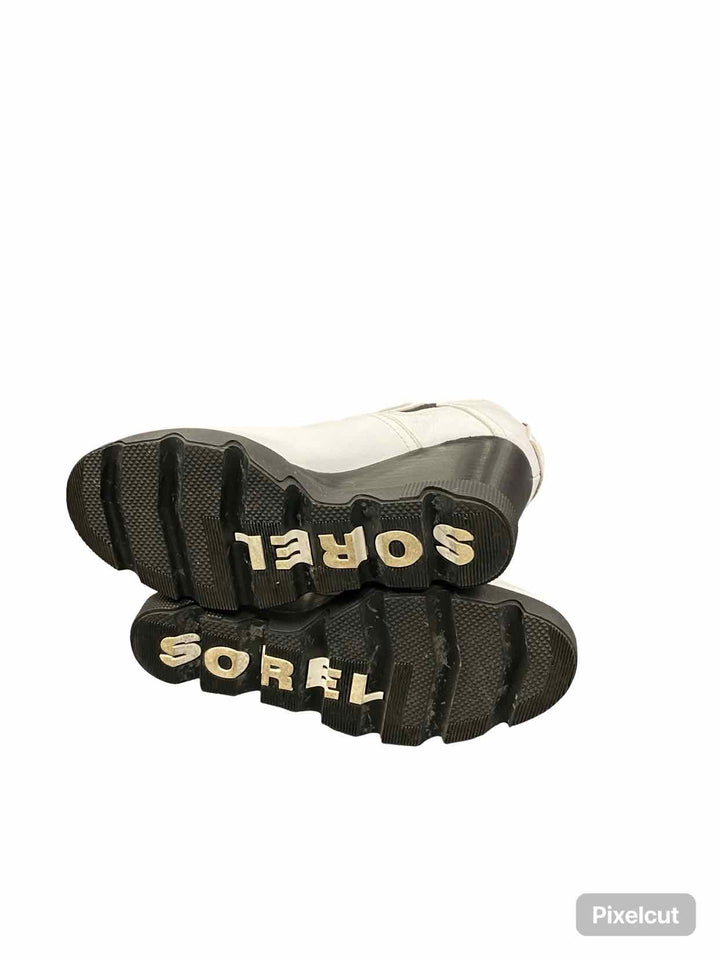 Sorel Shoe Size 7.5 White Black Leather Joan Uptown Chelsea Boot Boots(Ankle)