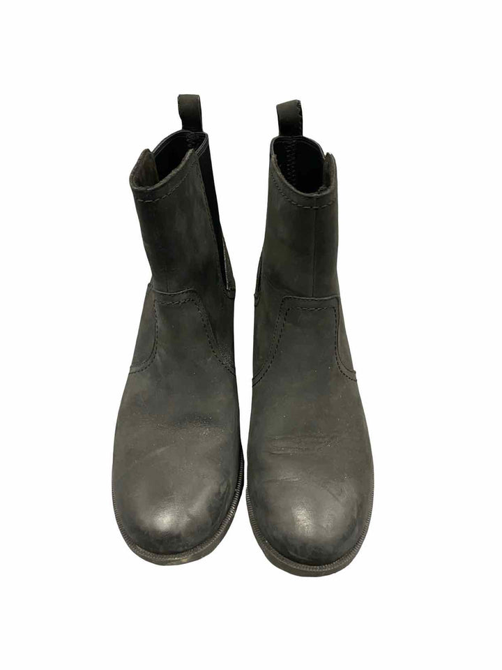 Teva Shoe Size 8 Black Boots(Ankle)