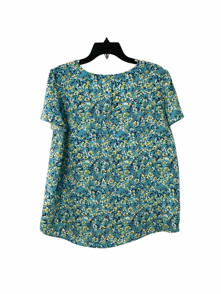 Hilary Radley Size L Blue Floral Short Sleeve Shirts