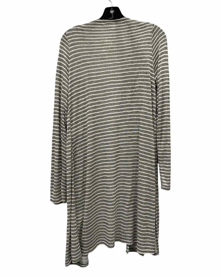 Hem & Thread Size M light gray Striped Long Sleeve Shirts