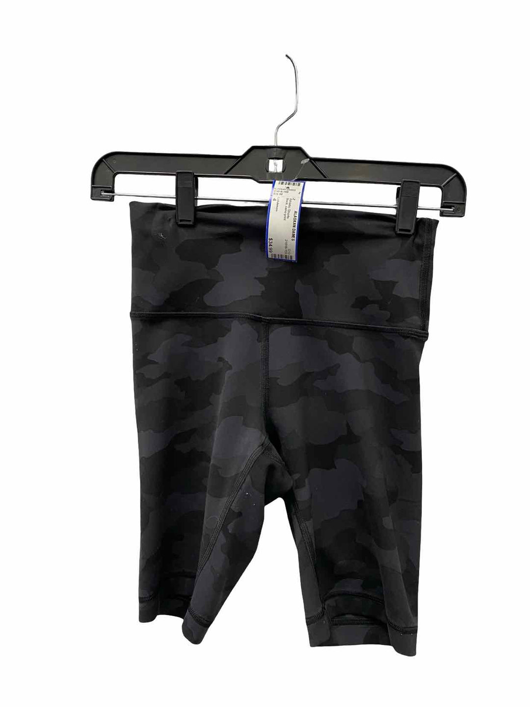 Lululemon Size 4 Black camo print Athletic Shorts