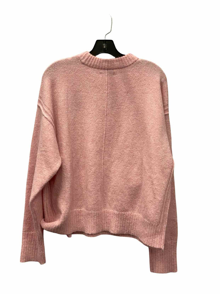 American Eagle Size M Pink White heart Sweater