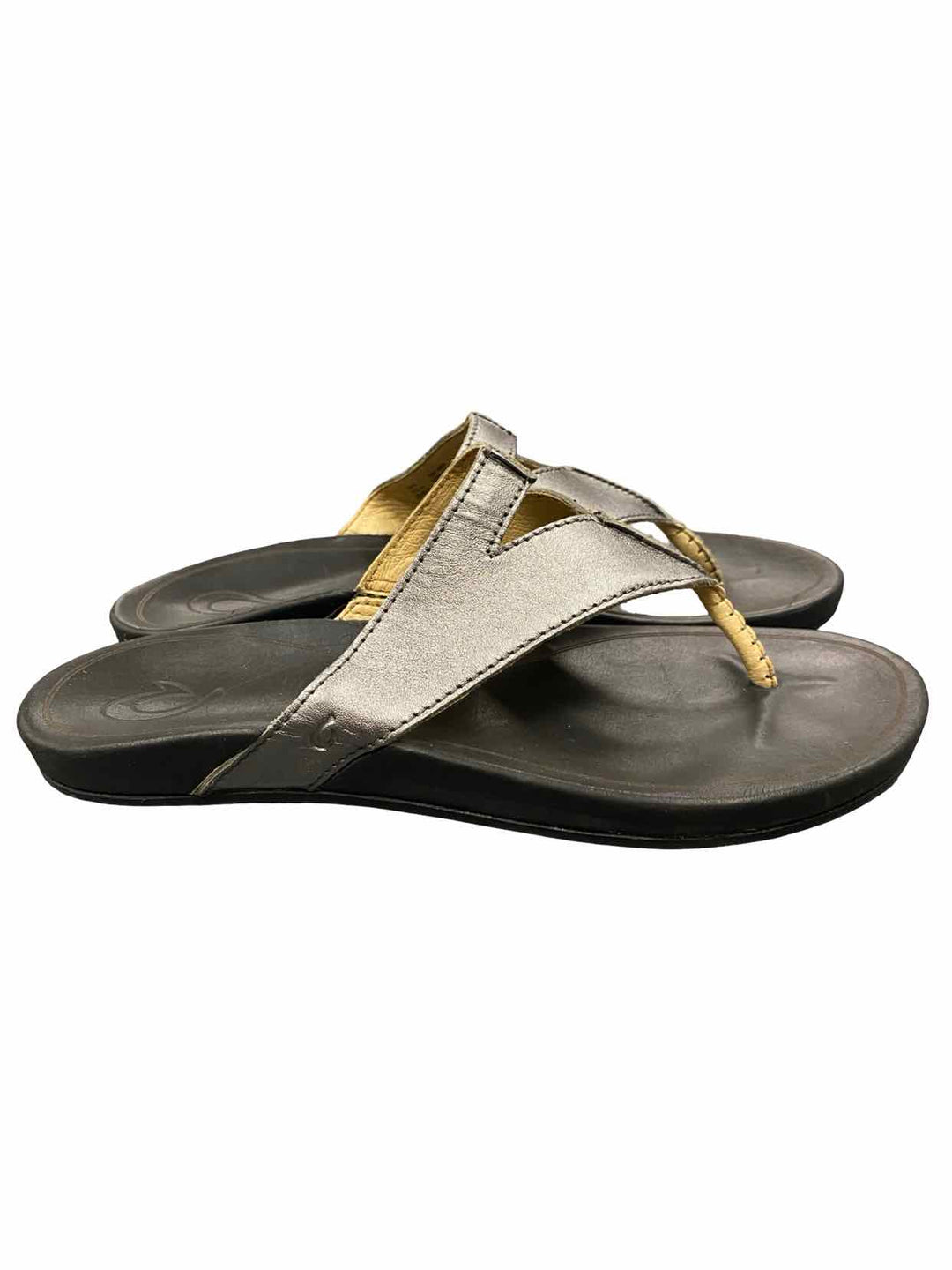 OluKai Shoe Size 8 Black Sandals