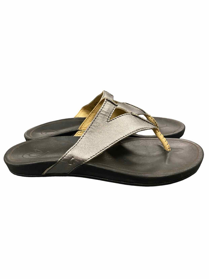 OluKai Shoe Size 8 Black Sandals