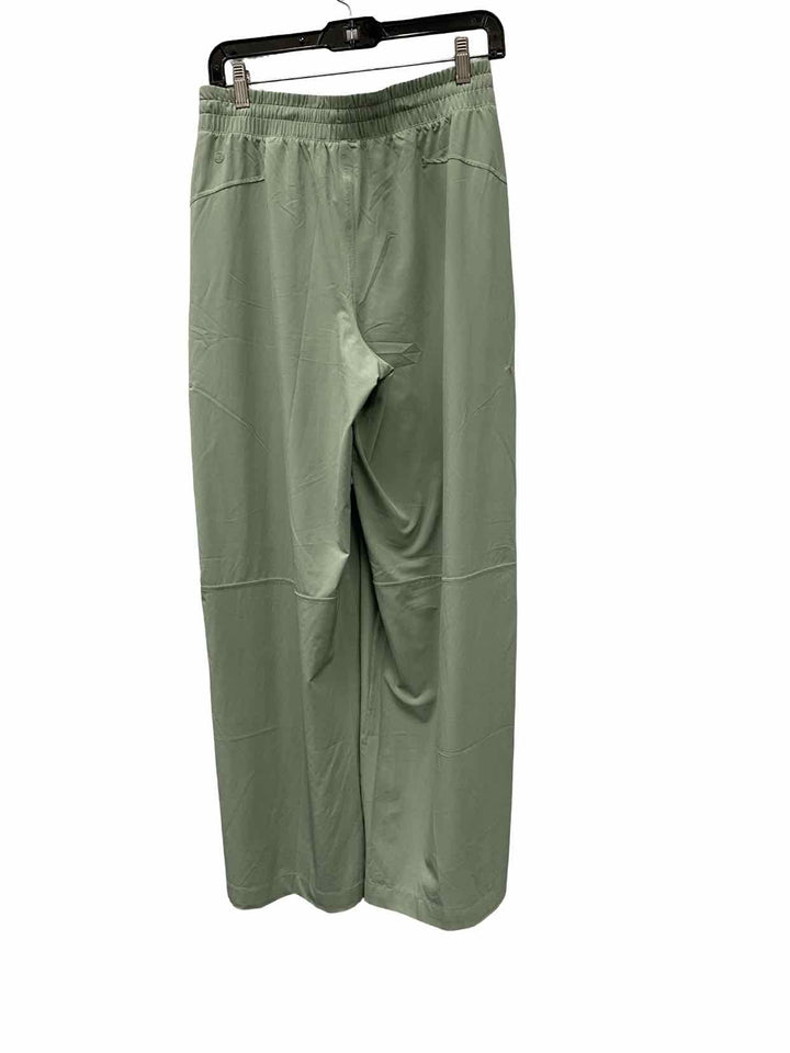 Lululemon Size 8 Mint Athletic Pants