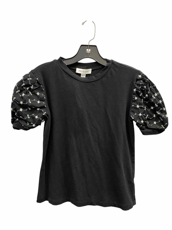 Amour Vert Size S Black Print Short Sleeve Shirts
