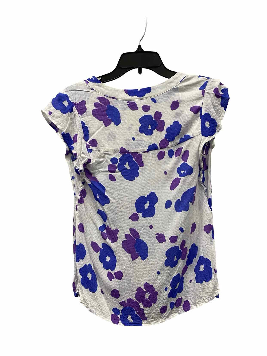 Cabi Size XS White Purple Floral Short Sleeve Shirts
