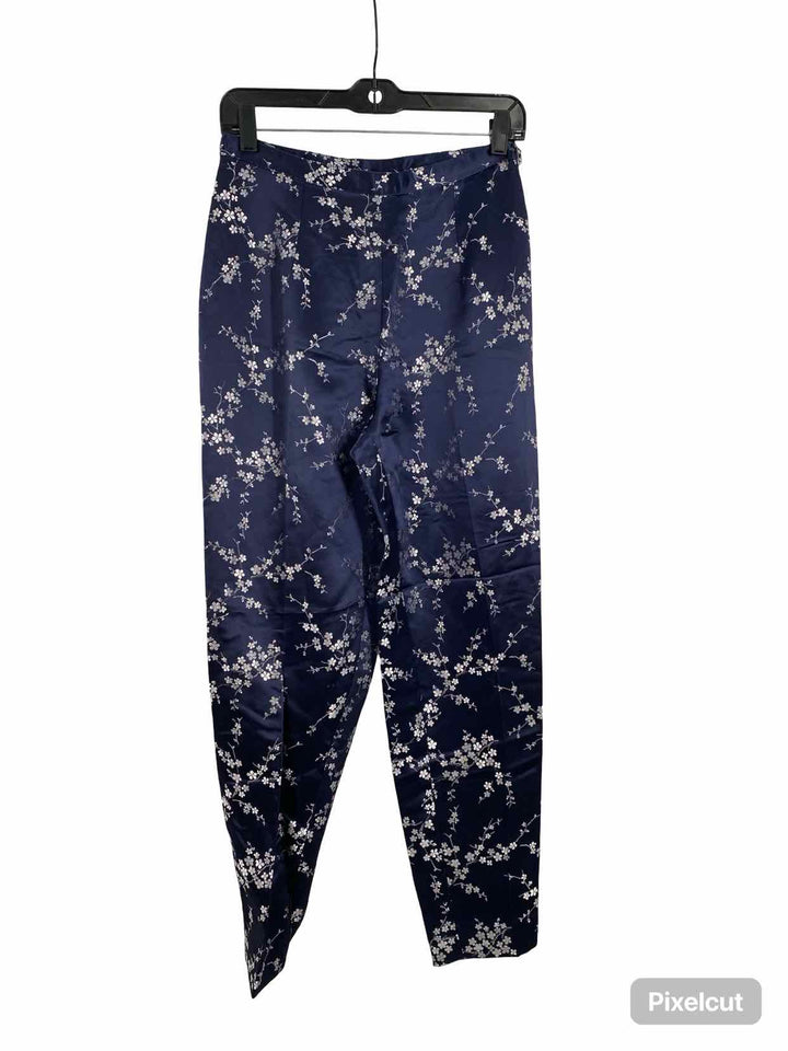 Express Size 7/8 Blue White Floral Pants