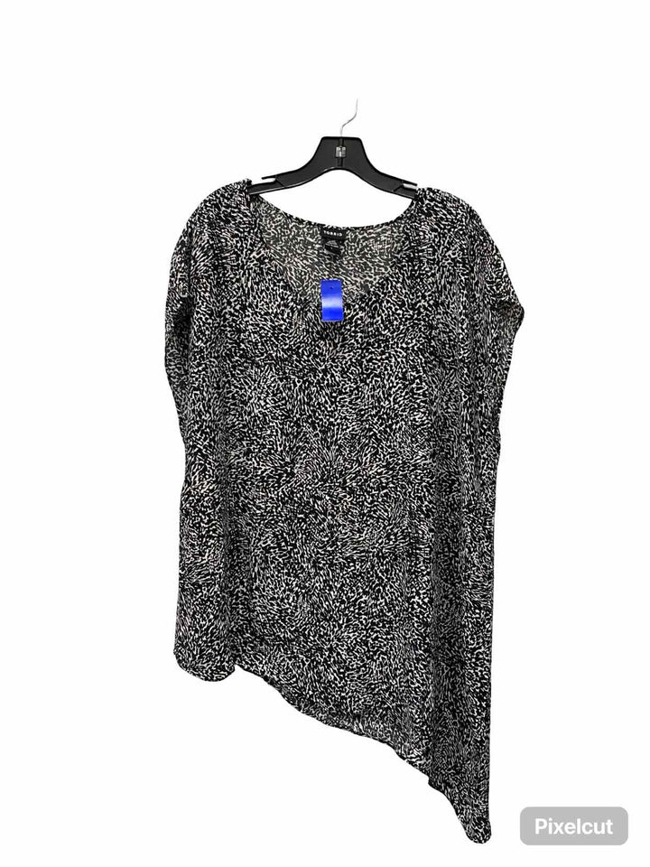 Torrid Size XL Black White Tank Top
