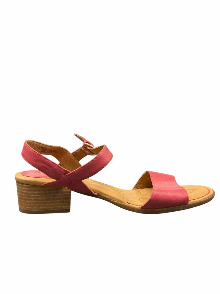 Born Shoe Size 9 Pink Leather Sandals