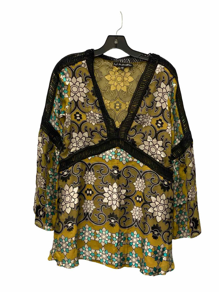 For love & lemons Size XS Green Print Long Sleeve Shirts