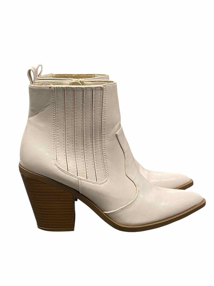 Just Fab Shoe Size 10 White Leather Heel Boots(Ankle)