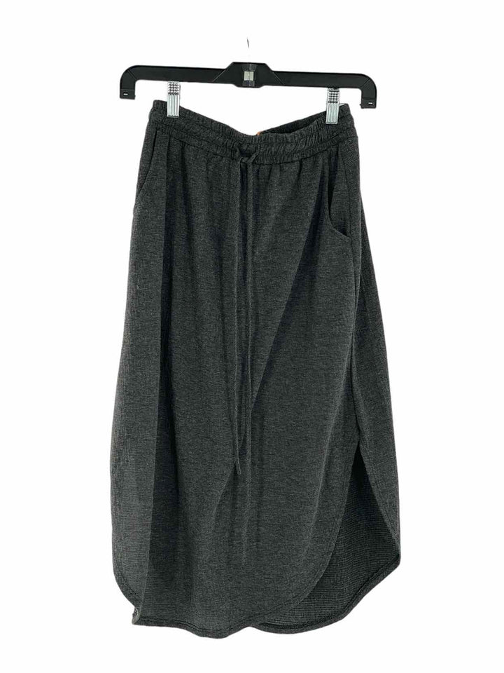 Sozy Size S Gray Skirt