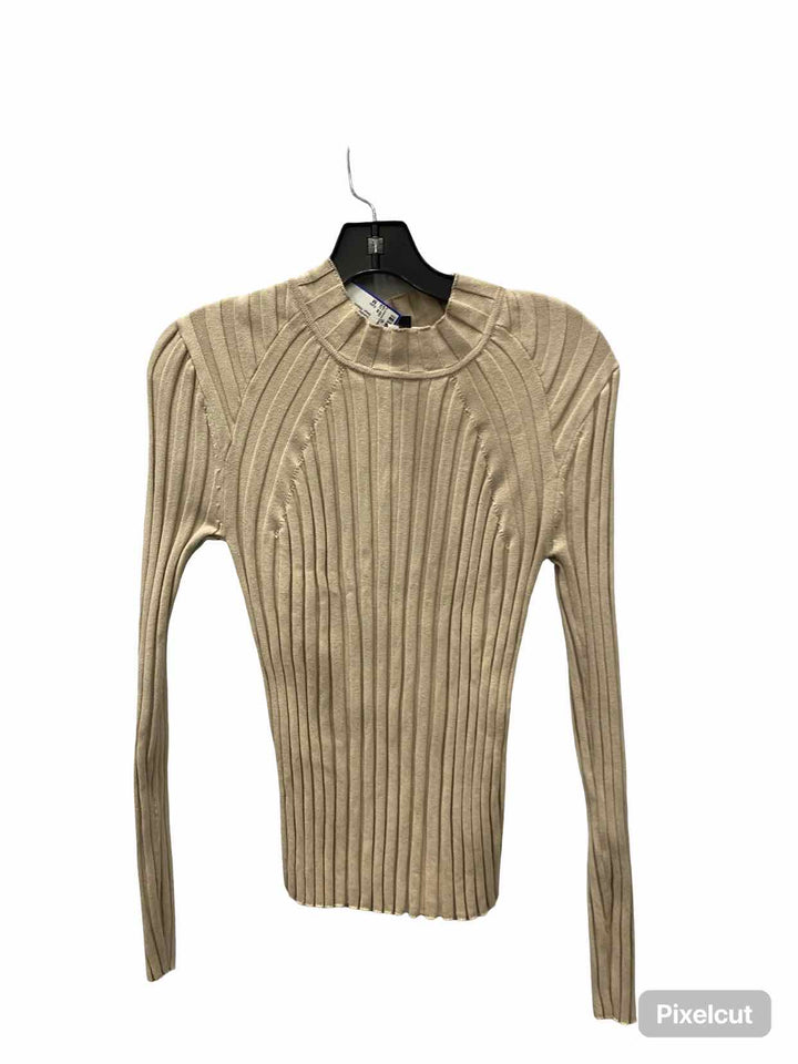 Ann Taylor Size M Beige Ribbed Sweater