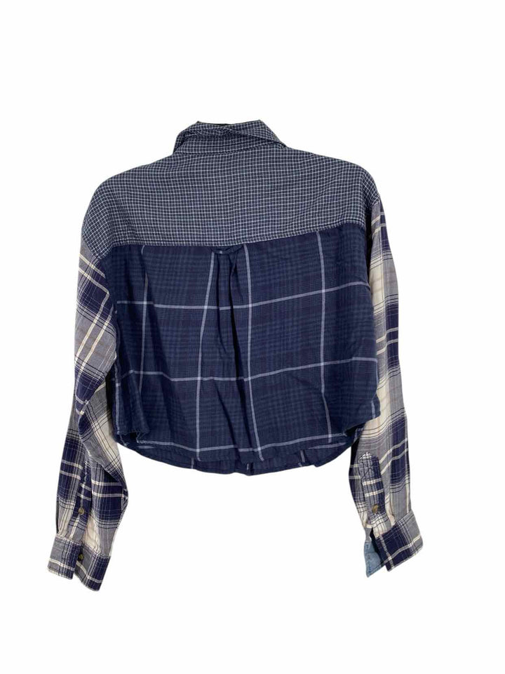 American Eagle Size XS Blue White Plaid Long Sleeve Shirts