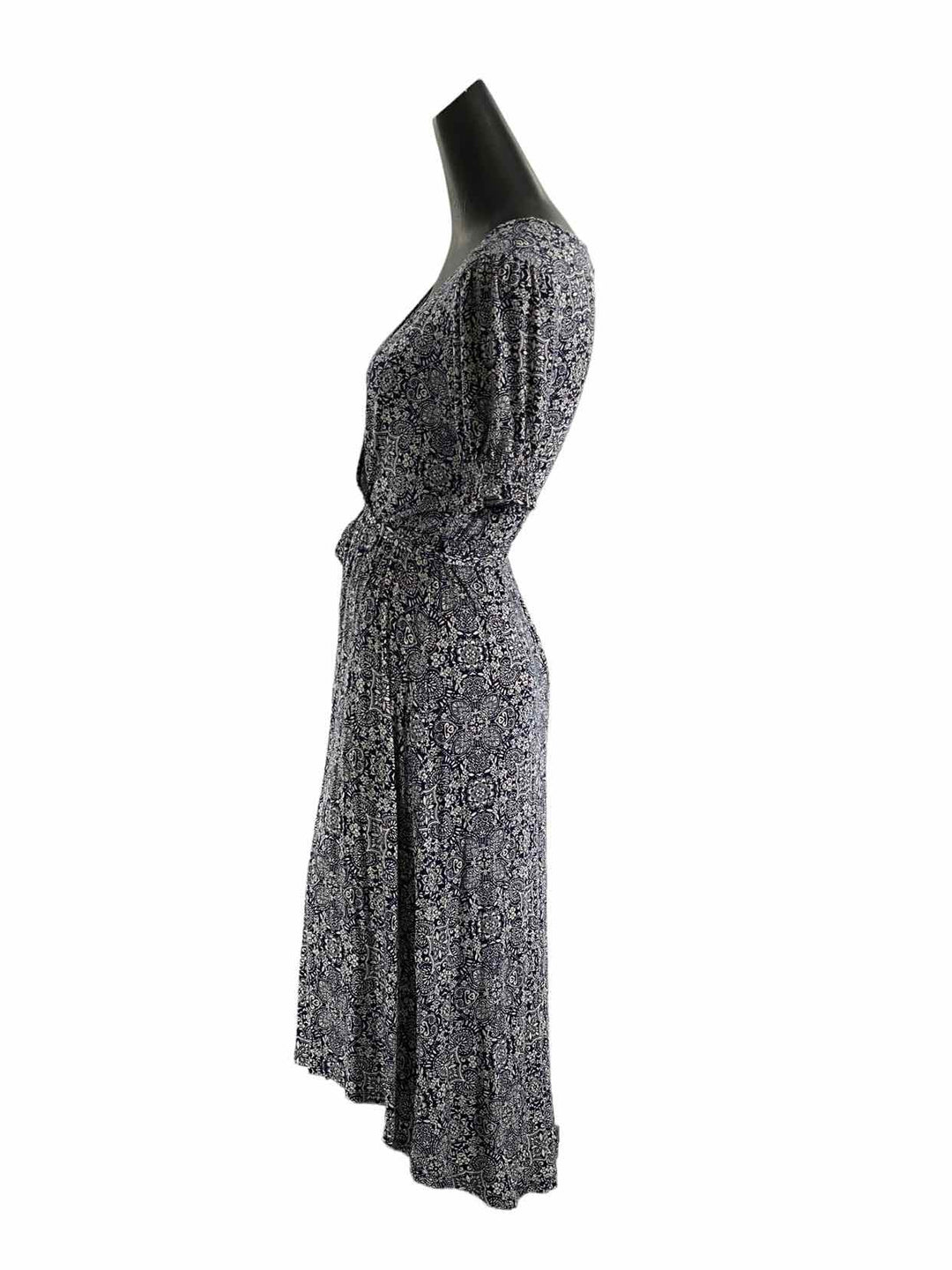 Studio B by Bobeau Size M Blue White Print maxi Dress