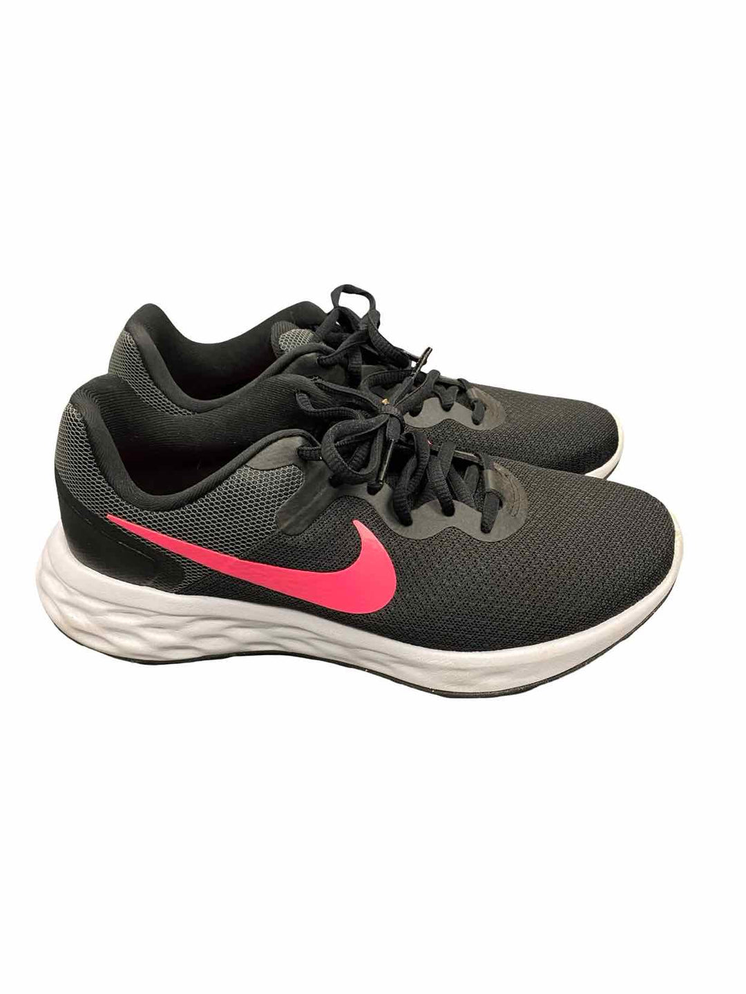 Nike Shoe Size 7 Black Pink Revolution 6 Sneakers