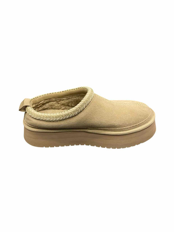 Koolaburra By UGG Shoe Size 9 Beige Slippers