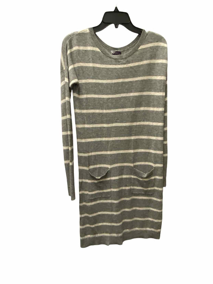 Garnet Hill Size XS Grey White Striped Dress