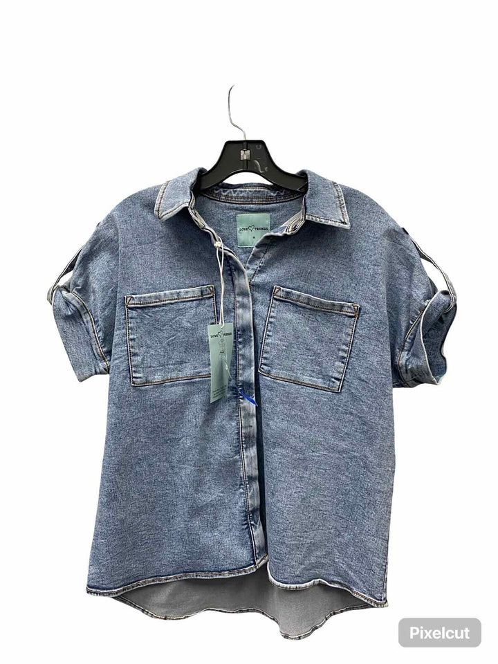 Love Trends Size M Blue Denim Short Sleeve Shirts