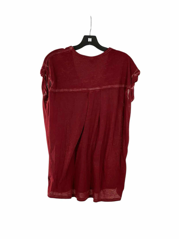 Fp beach Size XS Red T-shirt