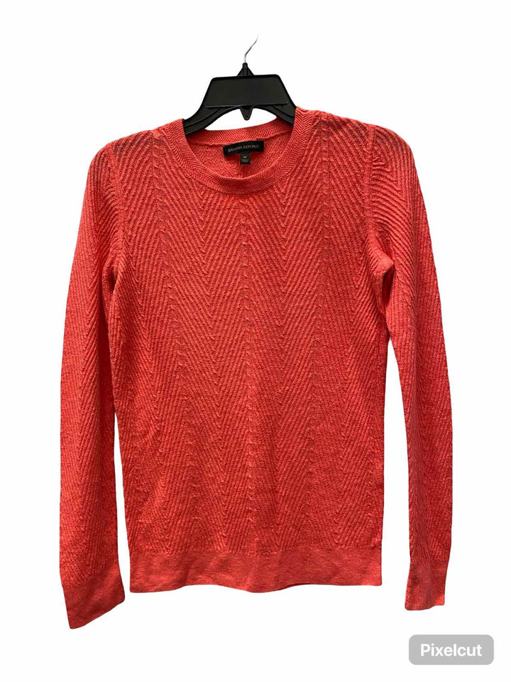 Banana Republic Size M Coral Sweater