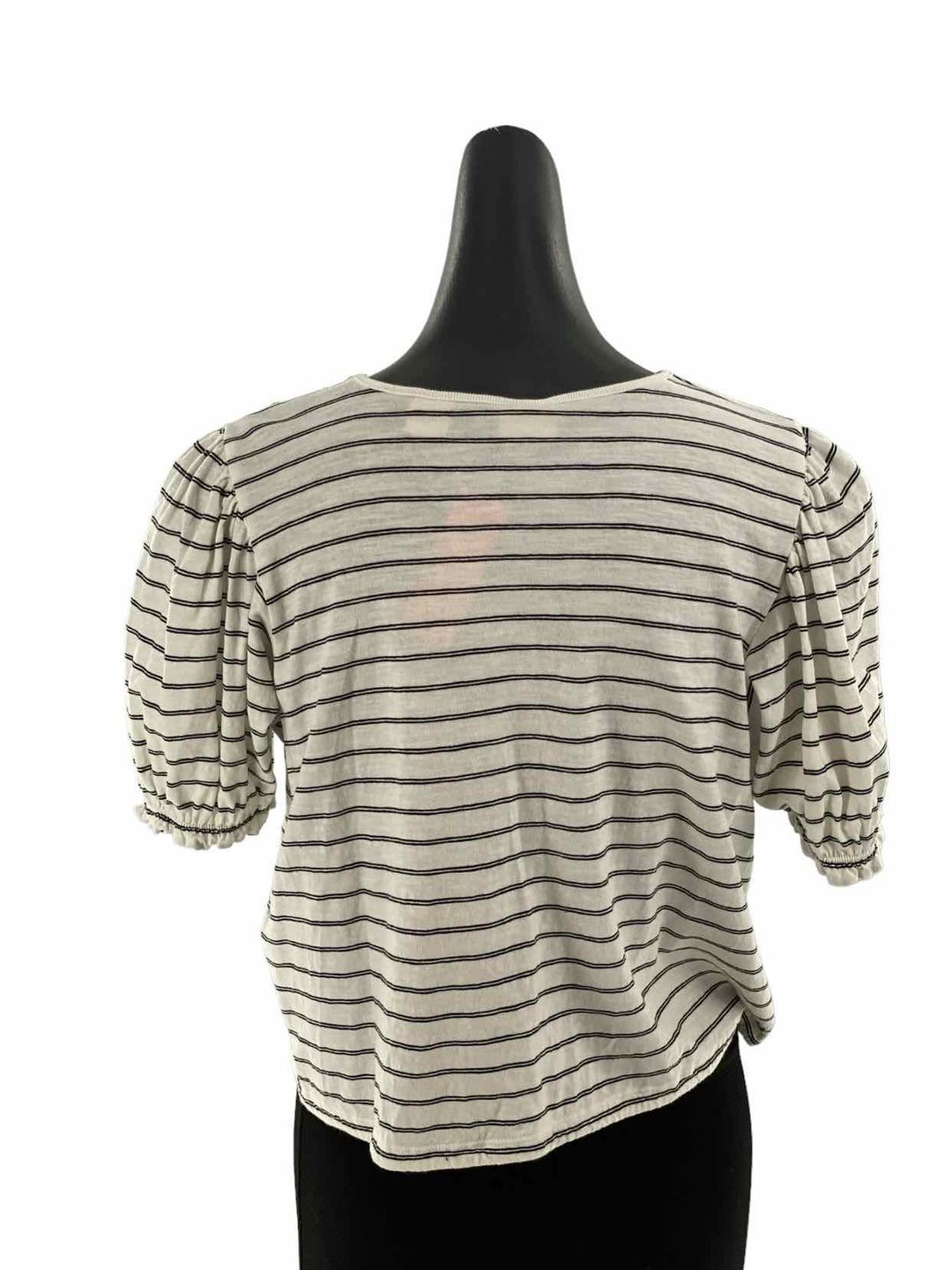 Levi's Size M White Black Stripes Short Sleeve Shirts