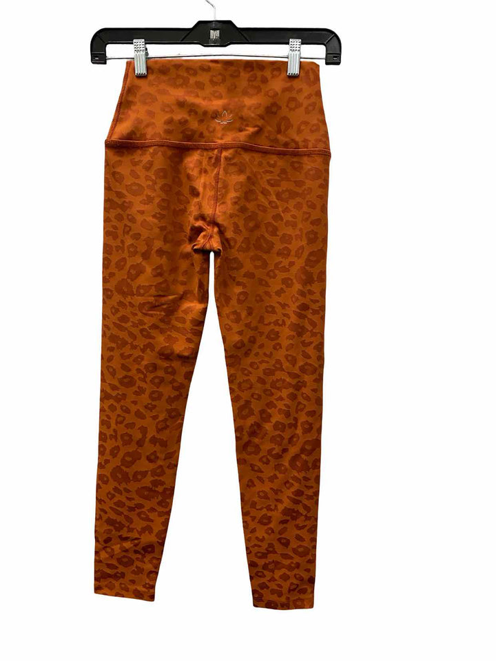 Beyond Yoga Size XS Orange Print Athletic Pants