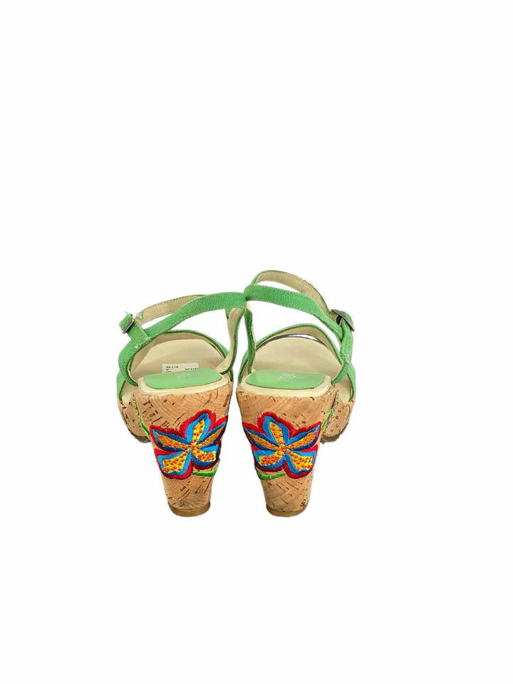 RSVP Shoe Size 9 Spring Green Floral Sandals