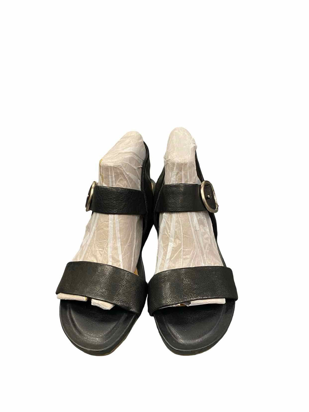 Sofft Shoe Size 9 Black Leather Vaya Wedge Sandals Heels