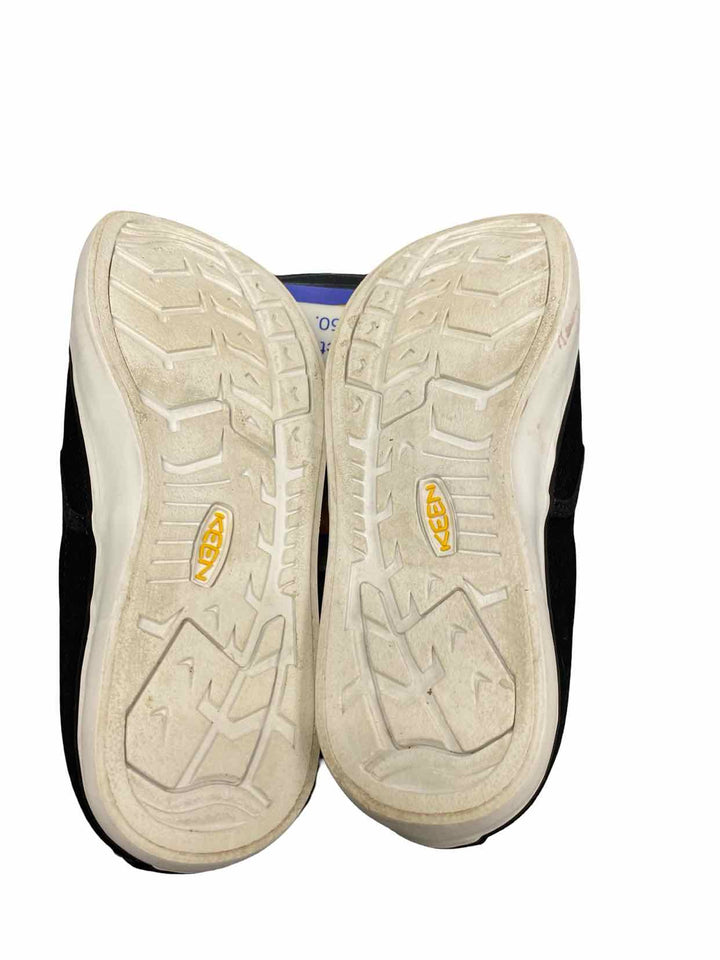 Keen Shoe Size 7 Black White Sneakers