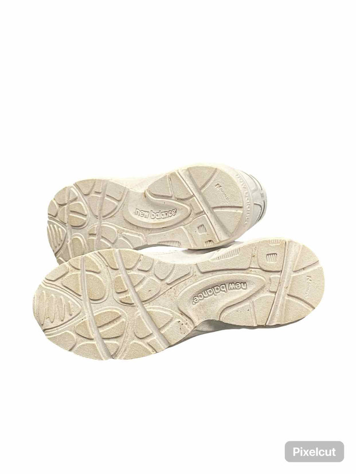New Balance Shoe Size 8.5 White Leather NWOT Sneakers