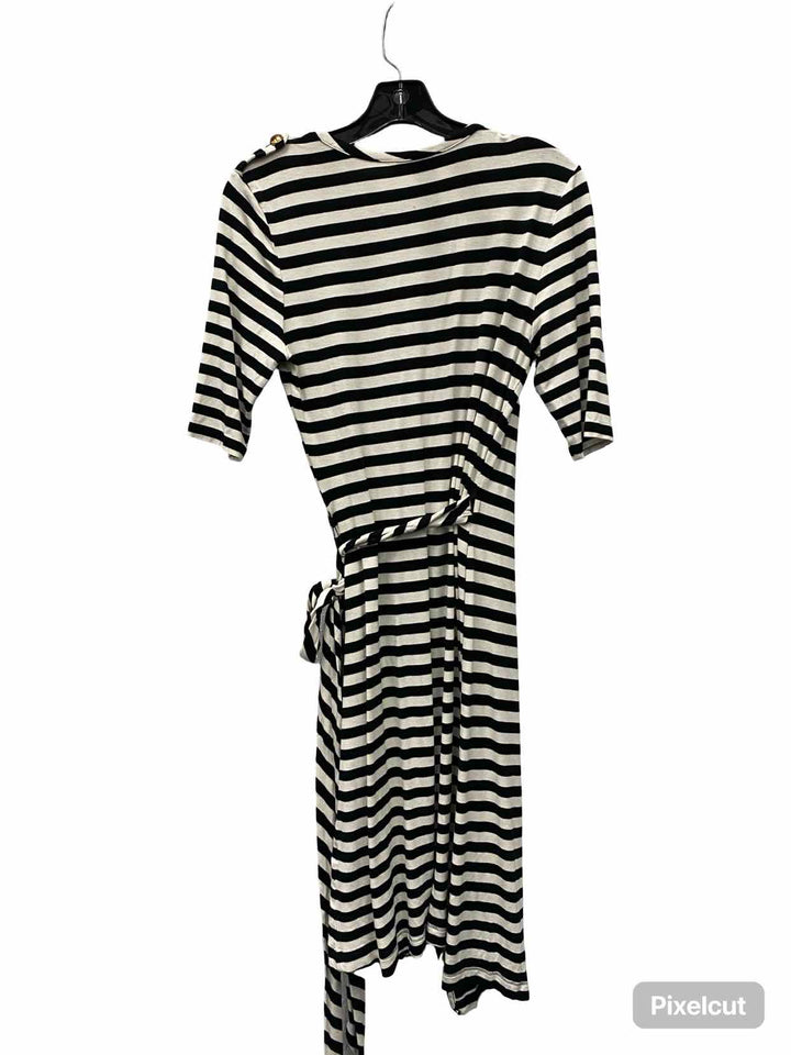 Banana Republic Size S White Black Striped Dress