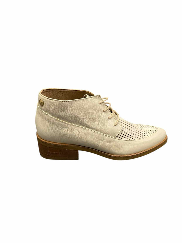 Stivali Shoe Size 36 Cream Leather Boots(Ankle)