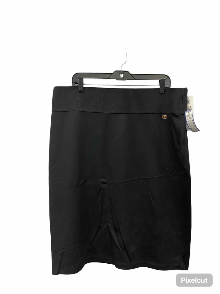 Calvin Klein Size 1X Black Skirt