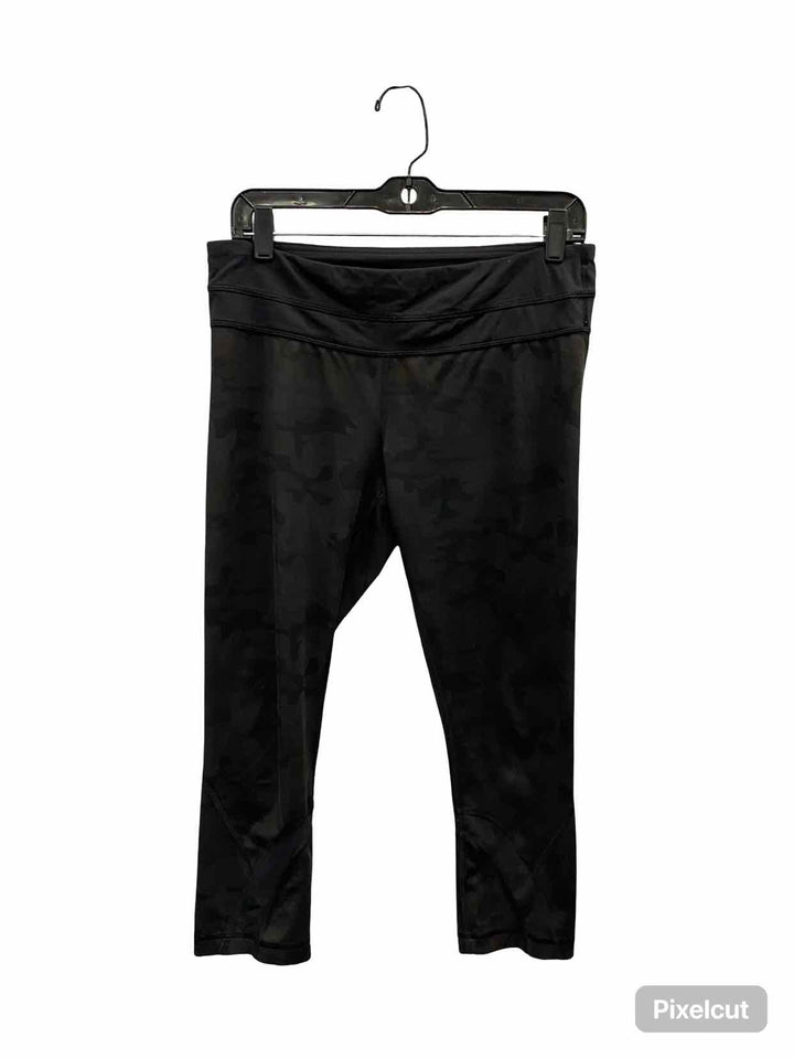 Lululemon Size 8 Black camo print Athletic Pants